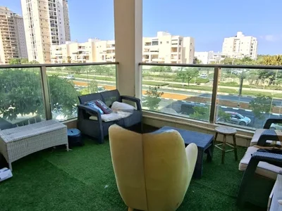 Жилой квартал Bonne occasion a ne pas rater grand 6 pieces a vendre proche de toutes commodites tet zain ashdod