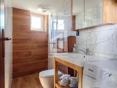 Hütte Kuća 220 m² na Prodaju – Bar