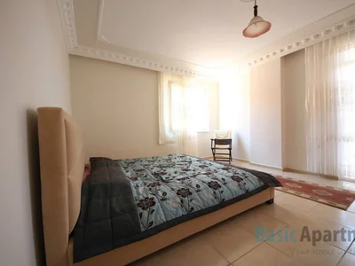 Wohnviertel Bargain penthouse apartment in Oba centrum