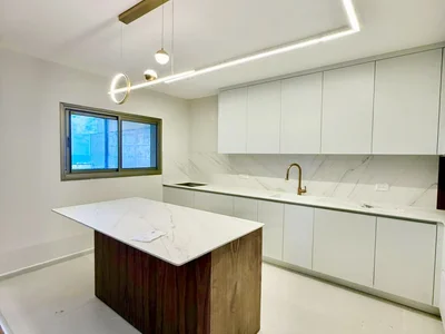 Wohnviertel Lapotheose a vendre a ashdod quotmarinaquot face a la mer