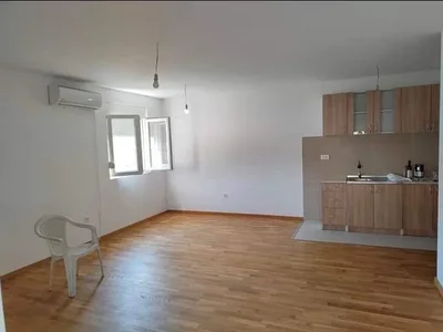 Barrio residencial Stan 69 m² na Izdavanje – Ljubović, Podgorica