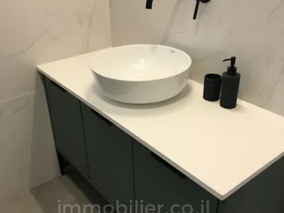 Dzielnica mieszkaniowa Basel square 3 pieces renove a neuf avec ascenseur