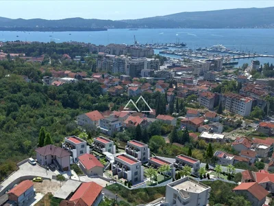Residential complex Exclusive townhouses in Tivat