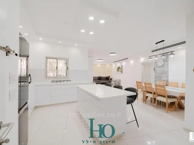 Residential quarter Avec terrasse proche de la mer bien agence projet de qualite