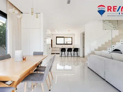 Quartier résidentiel Vous rêvez d’une maison neuve, de haut standing, sans travaux et parfaite pour votre famille ?bh, la voici !