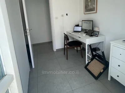 Quartier résidentiel Appartement de reve a vendre rue nahalat binyamin, tel-aviv sur la zone pietonne.