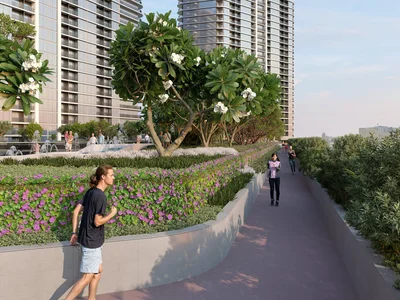 Complexe résidentiel New Solis Residence with swimming pools and a gym, Motor City, Dubai, UAE