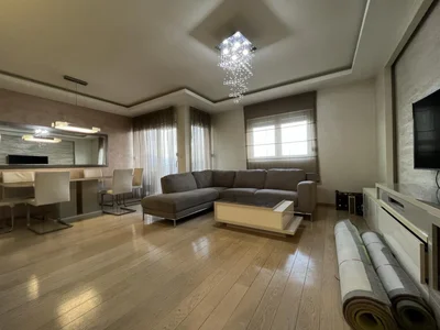 Wohnviertel Stan 107 m² na Izdavanje – City Kvart, Podgorica