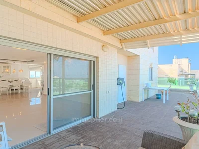 Wohnviertel Mini penthouse 5 pieces face a la mer immeuble boutique