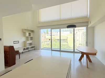 Wohnviertel Rare appartement de plain pied de 4 pieces avec salon double hauteur rue zamenhof tel aviv vieux nord