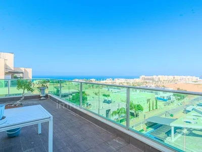 Wohnviertel Mini penthouse 5 pieces face a la mer immeuble boutique