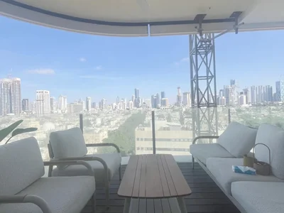 Жилой квартал Avec terrasse bel appartement bien agence dans un bel immeuble proche de la mer