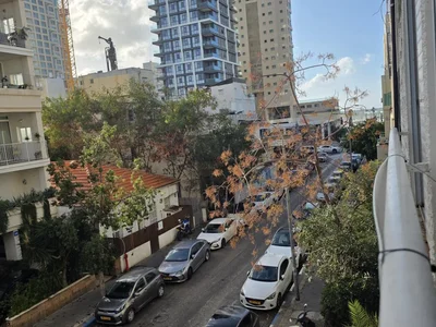 Quartier résidentiel Appartement 3 pièces rénové proche mer, kerem hatemanim – tel aviv