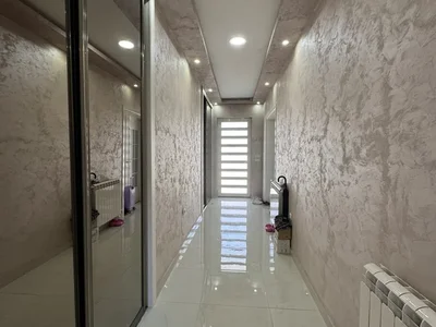 Hütte Kuća 200 m² na Prodaju – Gornja Gorica, Podgorica