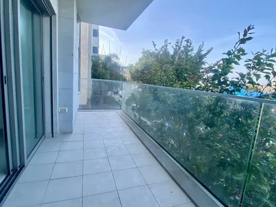 Residential quarter Avec balcon calme proche de la mer 13 mn a ne pas manquer bien agence clair immeuble neuf