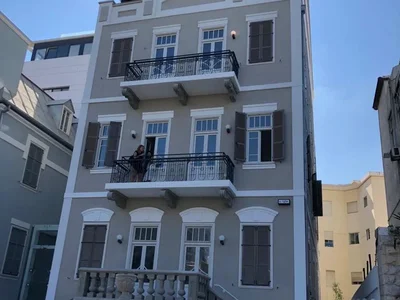 Dzielnica mieszkaniowa La perle rare t3 a tel aviv a 2 pas de la mer classe monument historique