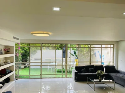 Dzielnica mieszkaniowa Maison avec piscine