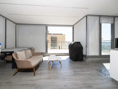 Жилой квартал Superbe penthouse talpiot
