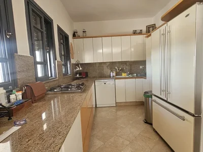 Жилой квартал Cottage triplex avec jardin a ramat sharett