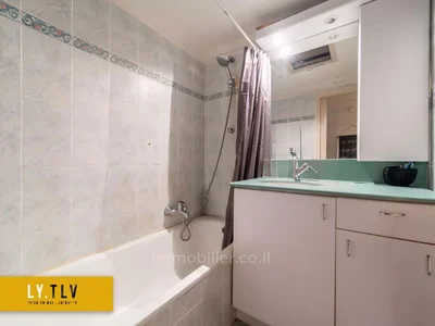 Quartier résidentiel Grand 4.5 pieces a deux pas de rothschild et habima avec parking et ascenseur