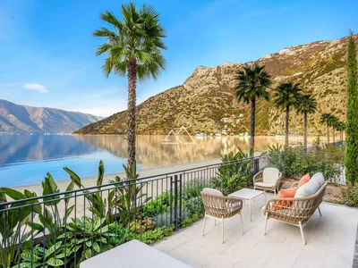 Zespół mieszkaniowy A new exclusive beachfront project in the Bay of Kotor