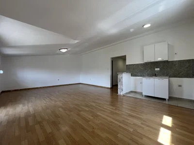 Barrio residencial Stan 60 m² na Prodaju – Tološi, Podgorica
