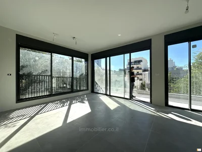 Barrio residencial Avec terrasse calme proche de la mer immeuble neuf avec ascenseur A ne pas manquer bien agence clair spacieux magnifique renove