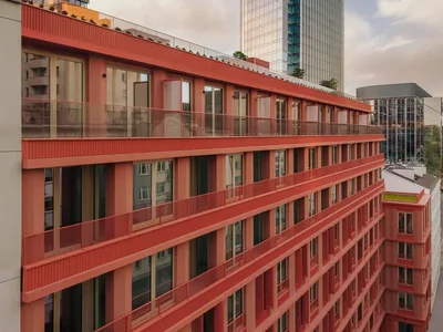 Apartment building Zelazna 54 sovremennyj ziloj kompleks v centre Varsavy rajon Wola