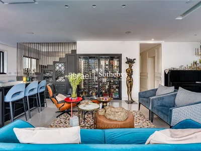 Residential quarter Magnifique penthouse avec piscine au centre de tel aviv