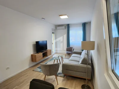 Barrio residencial Stan 45 m² na Izdavanje – Pobrežje, Podgorica