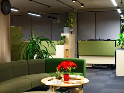 Centre d'affaires Delu 4