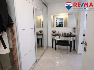 Quartier résidentiel Stop affaire !!! vous voulez faire un excellent investissement à hadera, acquérir un bien avec une forte demande locative ? ne cherchez plus, le voilà !