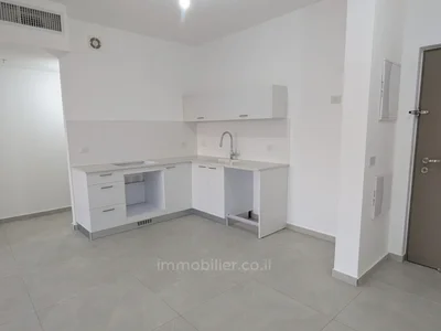 Wohnviertel A ne pas manquer agreable balcon sur la mer bel appartement bon emplacement bonnes orientations clair dans rue calme dans un bel immeuble etage haut avec vue neuf proche de la mer