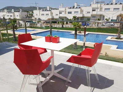 Edificio de apartamentos Pisos de Lujo Cerca de un Campo de Golf en Orihuela