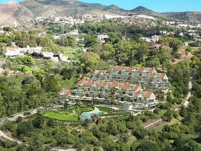 Immeuble Beaux appartements avec intérieurs ensoleillés à Benalmádena, Malaga