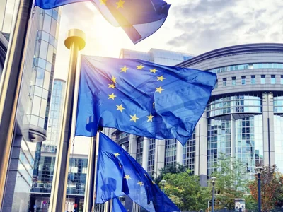 Przyjęte poprawki znacznie złagodziły wymogi wobec posiadaczy niebieskiej karty