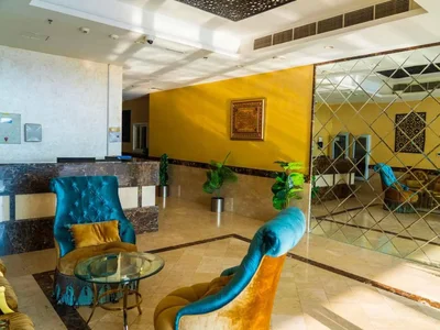 Complexe résidentiel 7 Seasons Residence with a swimming pool and around-the-clock security, Dubai International City, Dubai, UAE