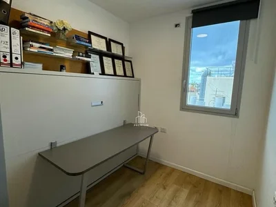 Quartier résidentiel Petit bijou design avec balcon et vue dégagée à tel aviv