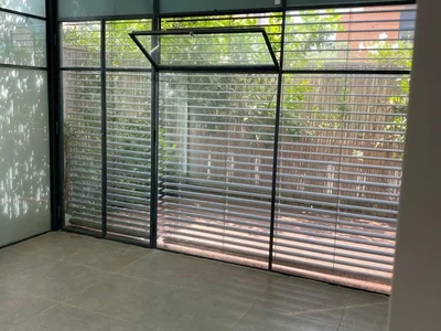 Barrio residencial Appartement de 4 pieces avec jardin a neve tzedek