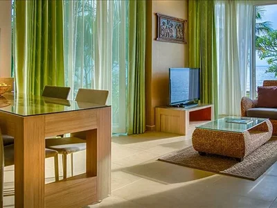 Wohnanlage Low-rise beachfront residence with a swimming pool, Pattaya, Thailand