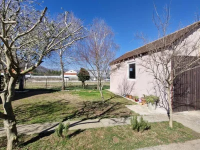 Hütte Kuća 150 m² na Prodaju – Tološi, Podgorica