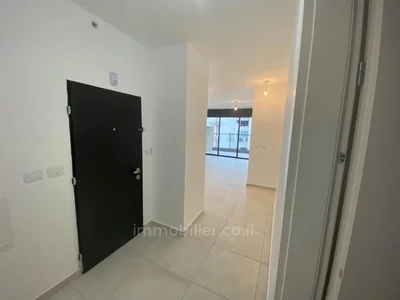 Residential quarter A vendre superbe appartement 4 pieces en deuxieme ligne de mer avec vue mer