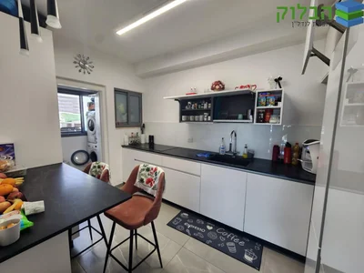 Residential quarter Commercialisation exclusive gani rishon rue sharira rishon lezion