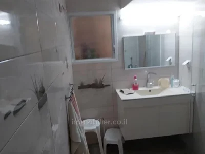 Quartier résidentiel Appartement a vendre centre bat-yam – rue jabotinsky
zone recherchee