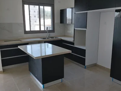 Barrio residencial Superbe appartement luxueux de 3 pieces en plein centre ville de hadera