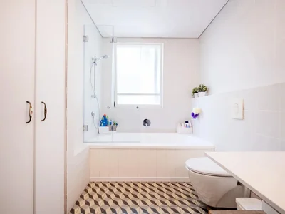 Dzielnica mieszkaniowa Appartement renove de 3 pieces avec balcon dans le vieux nord de tel aviv
