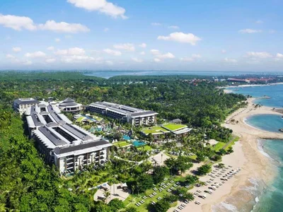 Complexe résidentiel New residential complex of villas and apartments on the ocean shore in Nusa Dui, Bali, Indonesia