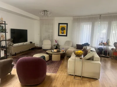 Residential quarter Ramat gan residentiel villa renovee