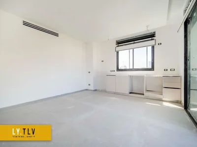 Quartier résidentiel Superbe 2 pieces avec mamad et parking devant le parc hayarkon