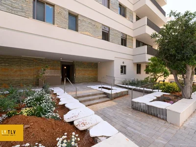 Wohnviertel Superbe 3 pieces avec balcon parking et cave pres de kikar hamedina